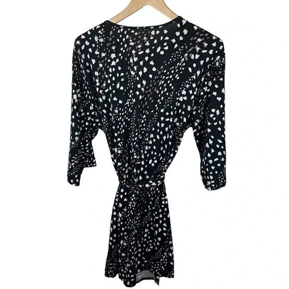 Flora Nikrooz Jacqueline Short Sleeved Robe - Picture 9 of 9